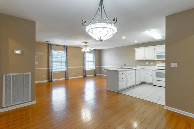 $249,900 | 420 Flagstone Drive, Rossville, GA 30741