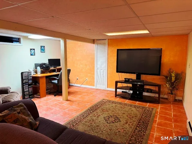 $309,900 | 21 Blue Trail Drive, Waterbury, CT 06705