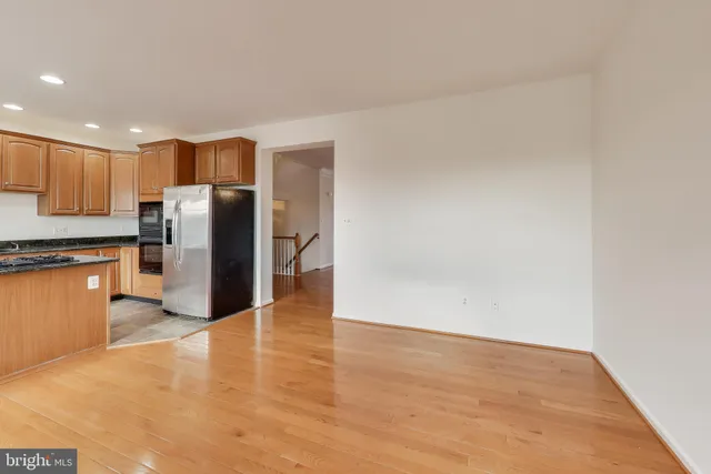 $3,200 | 42759 Locklear Terrace, Chantilly, VA 20152