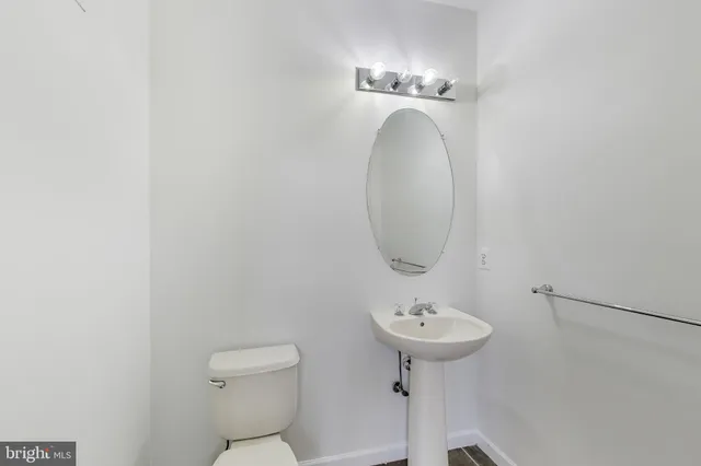 $3,200 | 42759 Locklear Terrace, Chantilly, VA 20152