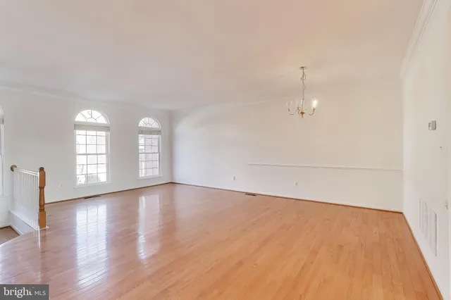 $3,200 | 42759 Locklear Terrace, Chantilly, VA 20152