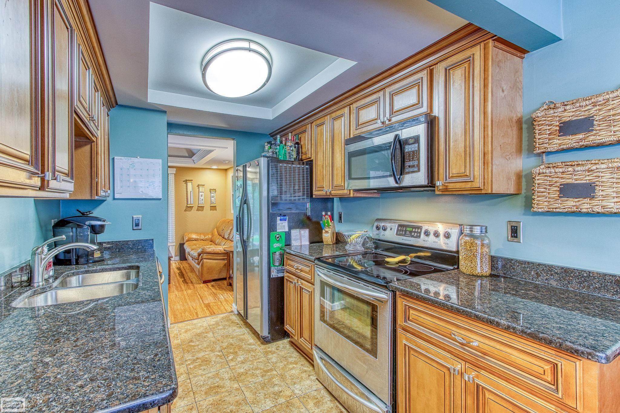 1427 Oakbrook E Drive Rochester Hills, MI 48307 - Photo 18 of 60