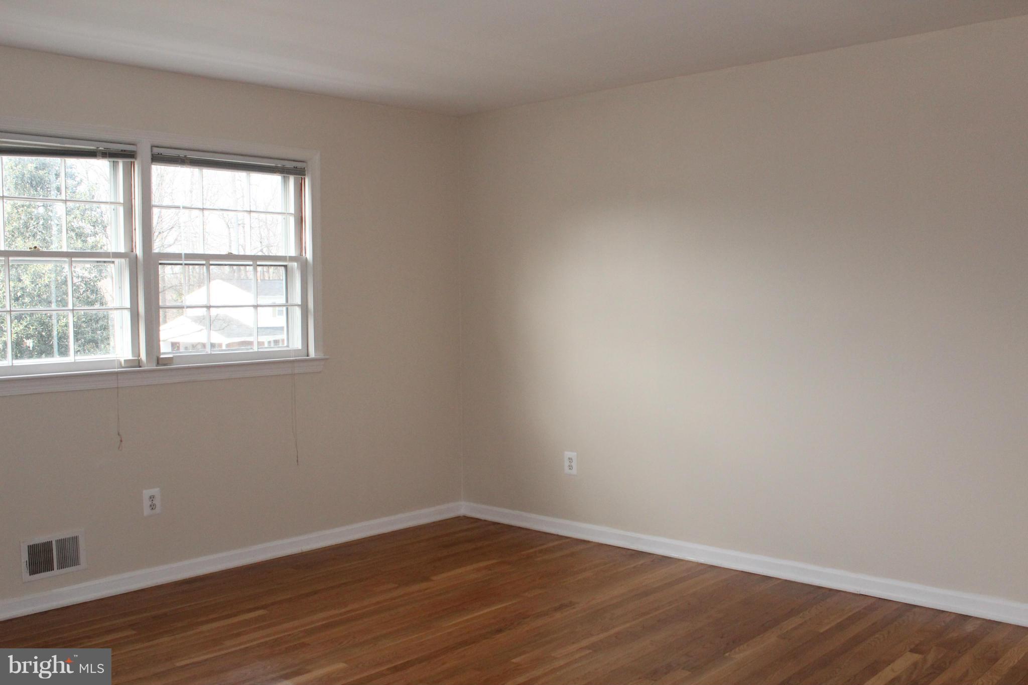 6623 Huntsman Boulevard Springfield, VA 22152 - Photo 14 of 26 Bedroom (Master)