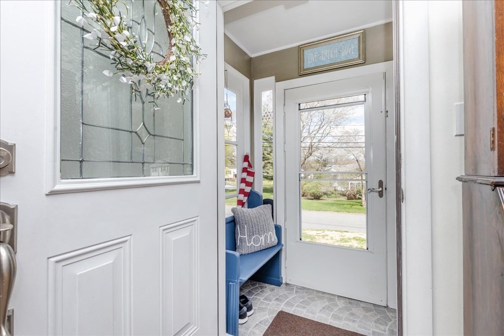 62 Chickering Road Dedham, MA 02026 - Photo 7 of 41 Gallery Image 7