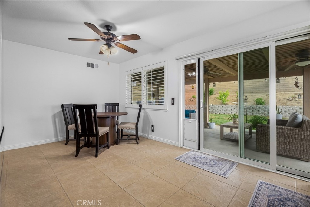 20755 Benz Road Saugus, CA 91350 - Photo 9 of 34 Gallery Image 9