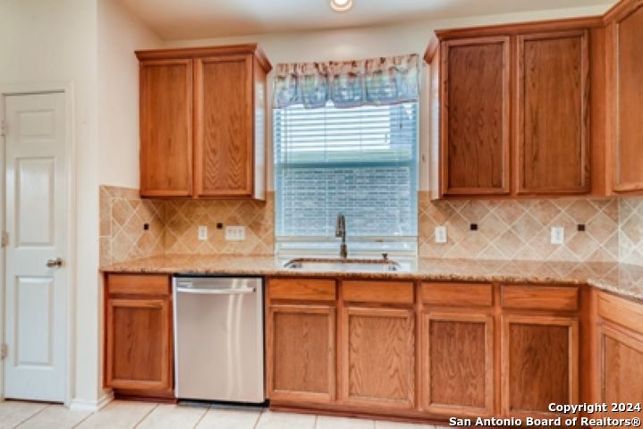 945 Forest Ridge Parkway Schertz, TX 78154 - Photo 9 of 13