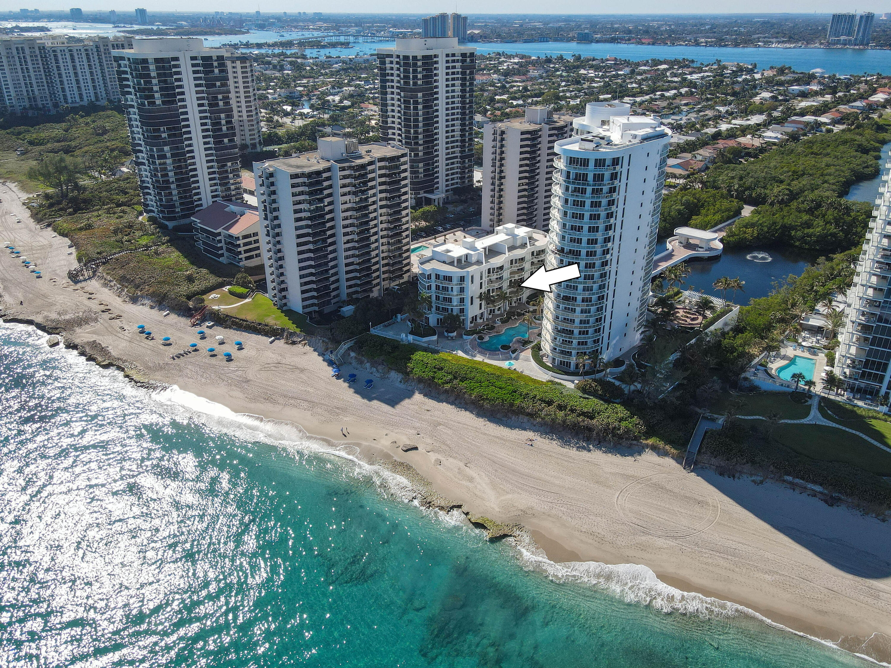 4600 North Ocean Drive, Unit 406 Singer Island, FL 33404 - Photo 74 of 106 4600NOceanDr#403Aerials(7)a