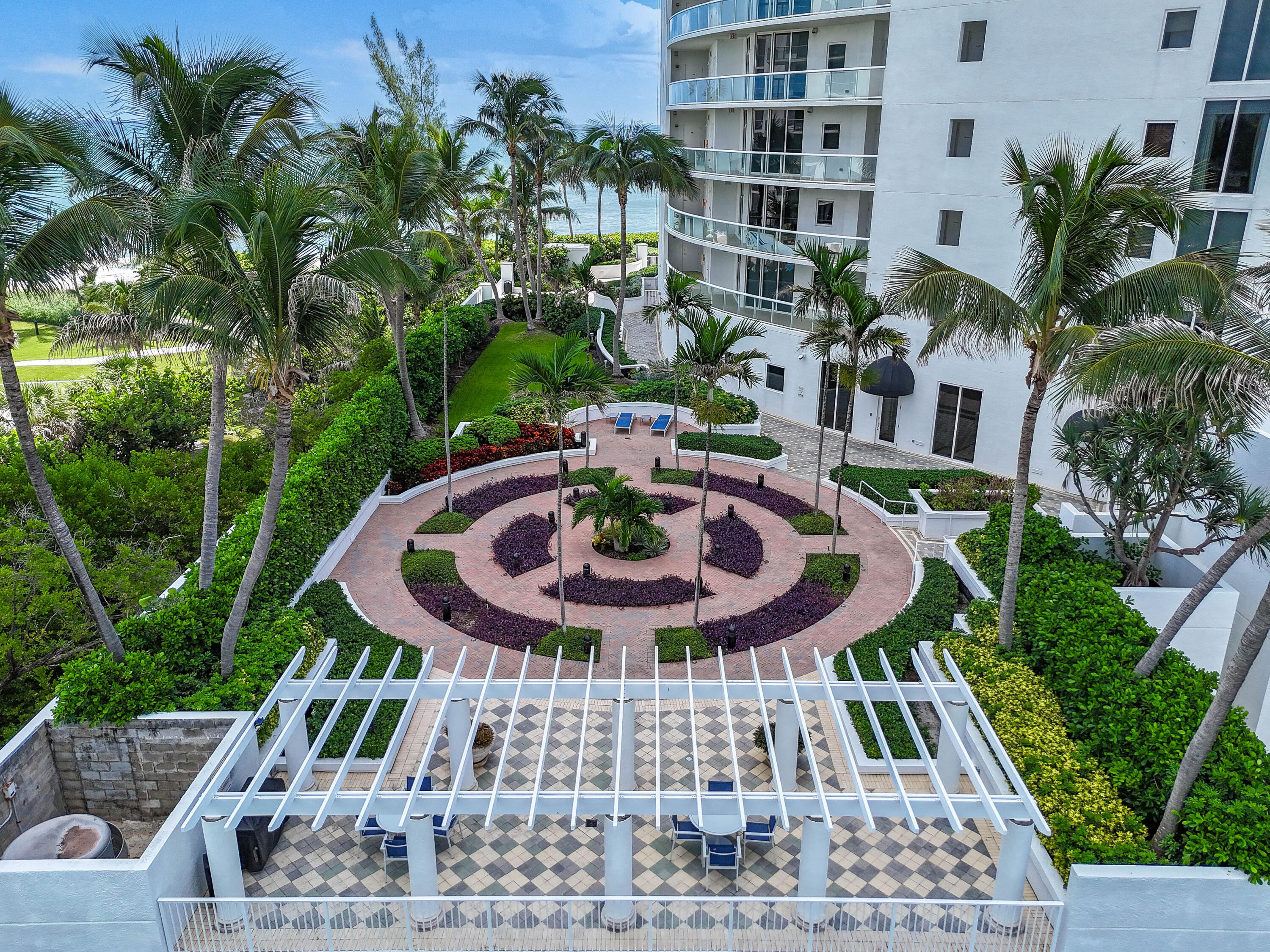4600 North Ocean Drive, Unit 406 Singer Island, FL 33404 - Photo 75 of 106 4600NOceanDr#403Aerials(32)