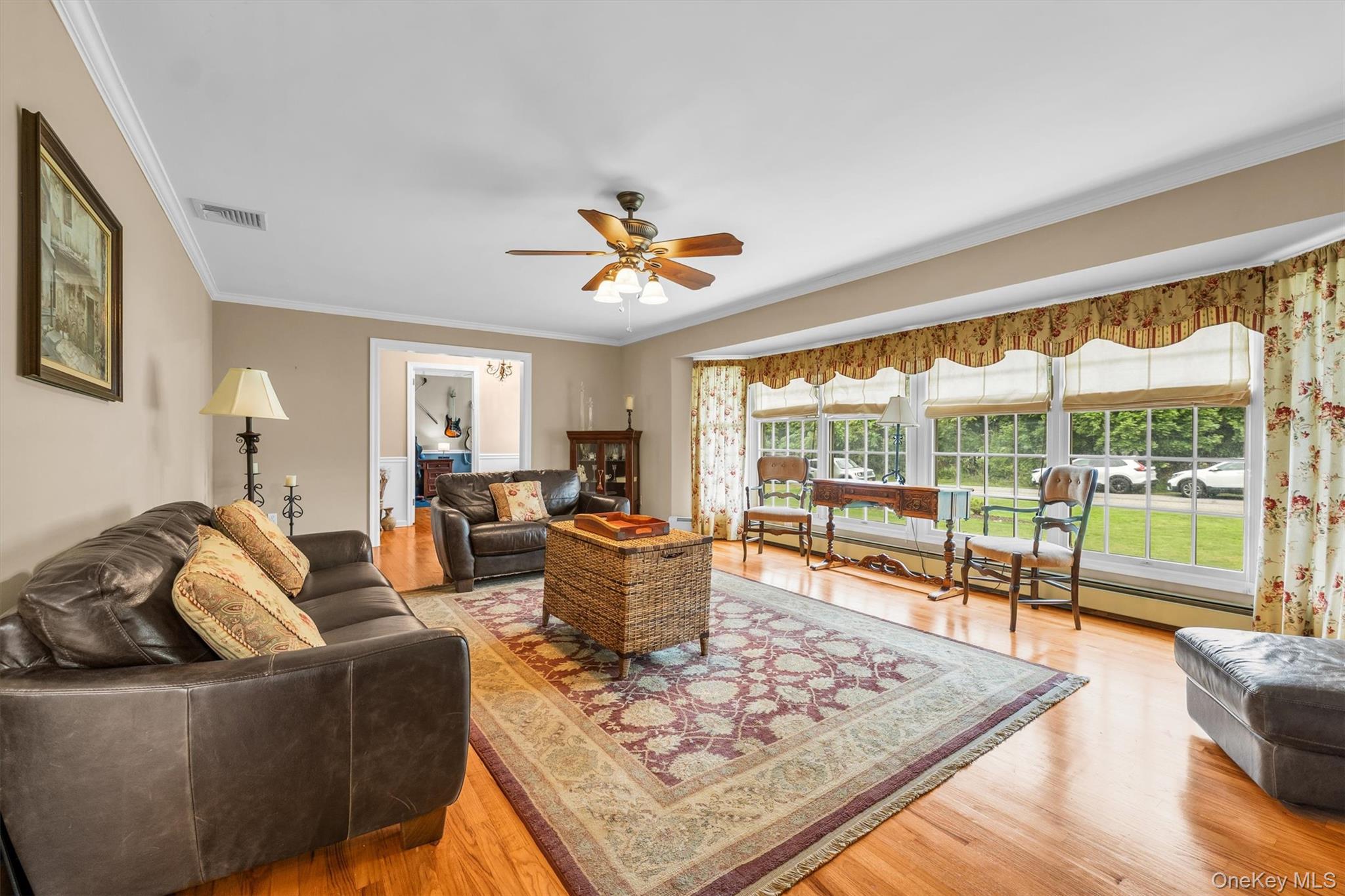 383 Munsell Road East Patchogue, NY 11772 - Photo 29 of 45