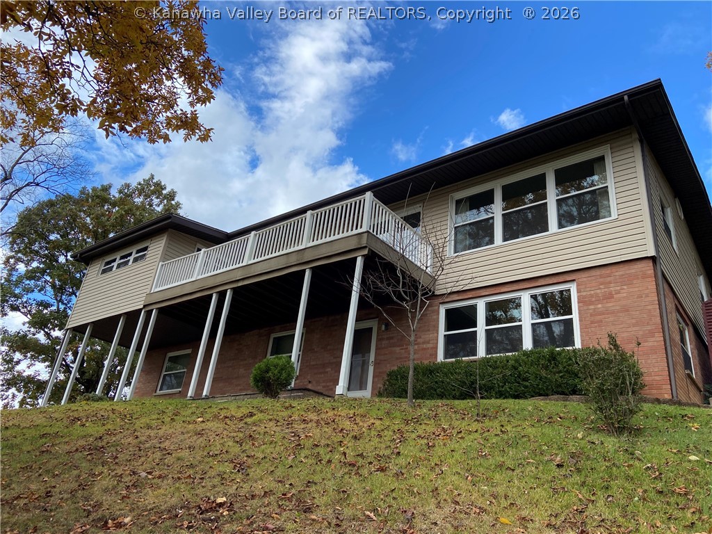 1720 Sierra Road Charleston, WV 25314 - Photo 4 of 31 Gallery Image 4