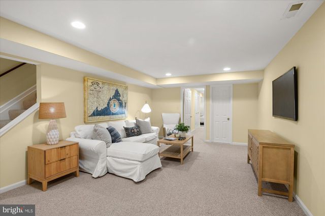 $1,302,500 | 3905 Colonel Ellis Avenue, Alexandria, VA 22304