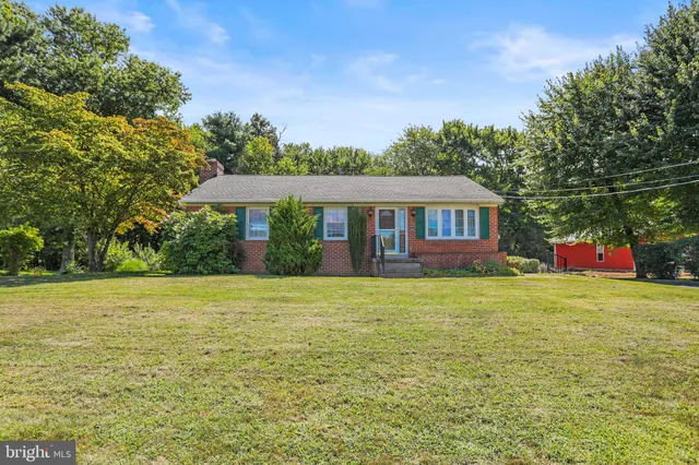 $309,900 | 523 Berlin Road, New Oxford, PA 17350