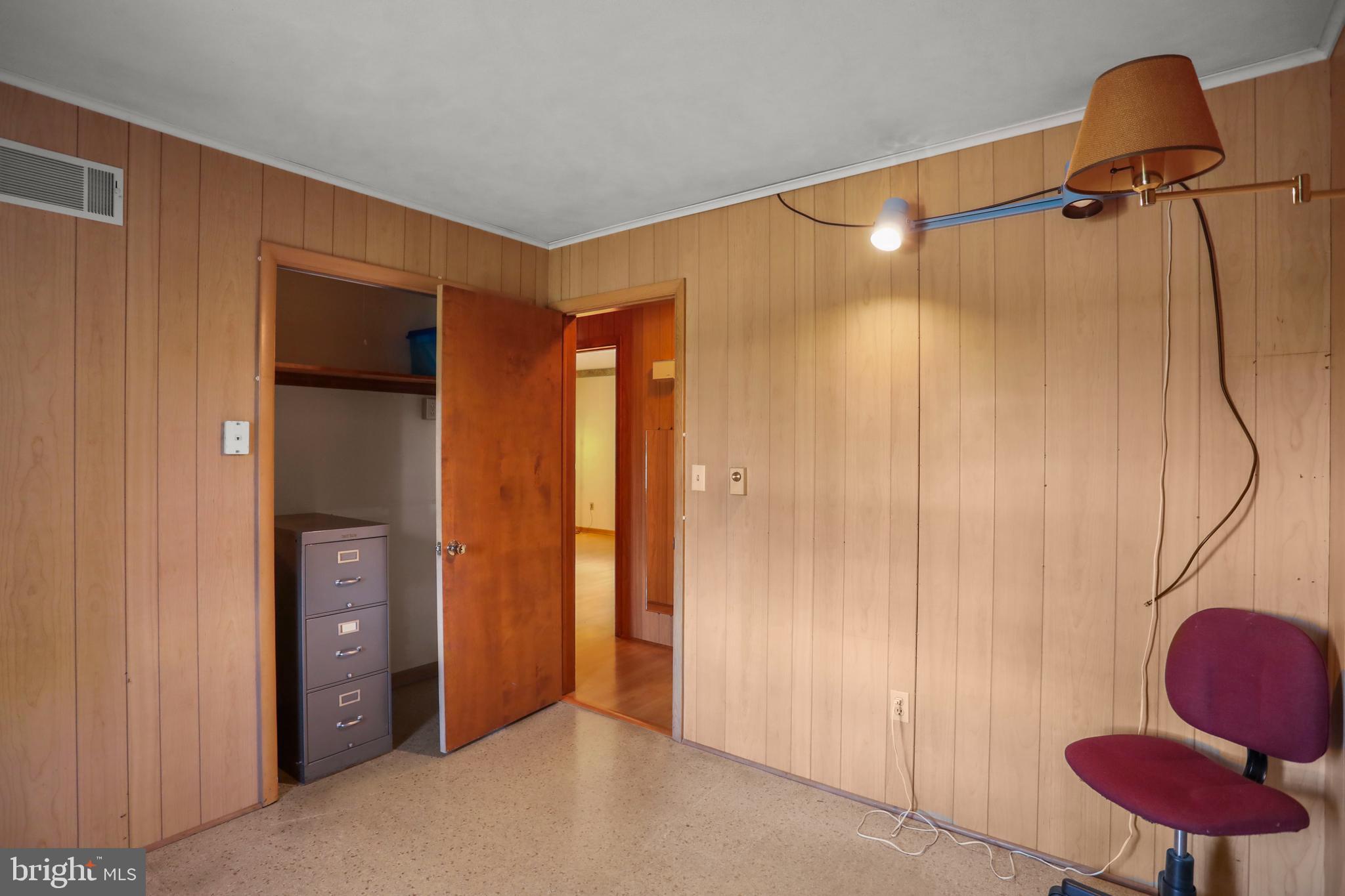 523 Berlin Road New Oxford, PA 17350 - Photo 11 of 34