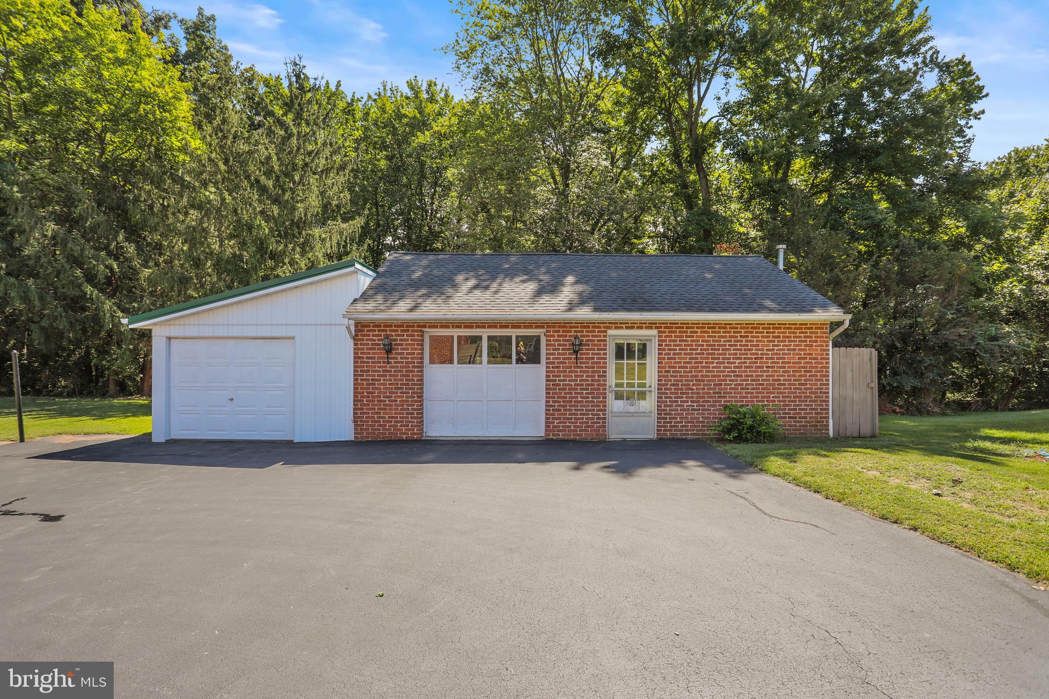 523 Berlin Road New Oxford, PA 17350 - Photo 25 of 34