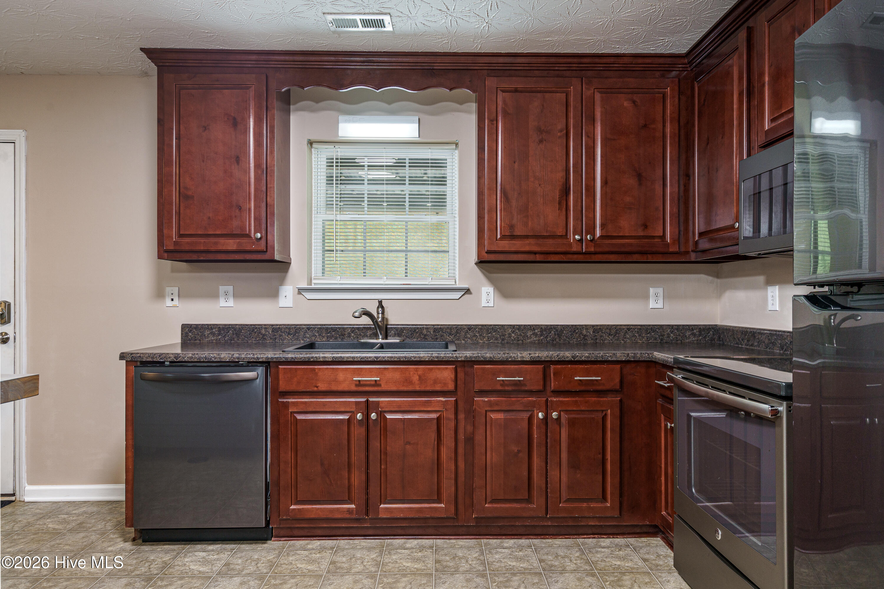 168 Lilac Trail Murphy, NC 28906 - Photo 12 of 60