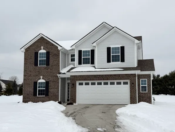 $2,200 | 1184 Lakeshore Drive, Greenwood, IN 46143