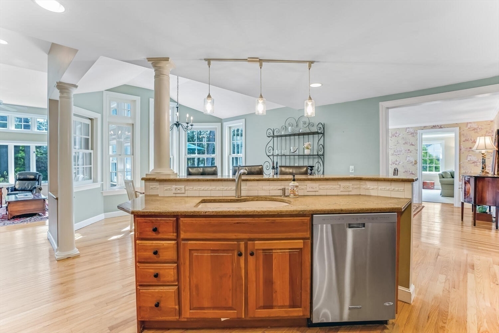 127 Rugby Road Longmeadow, MA 01106 - Photo 21 of 42 Gallery Image 21
