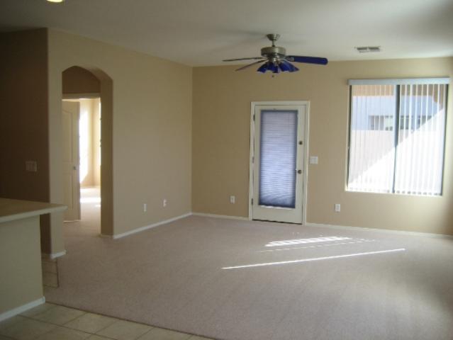 10113 West Cordes Road Tolleson, AZ 85353 - Photo 3 of 17 Living Room