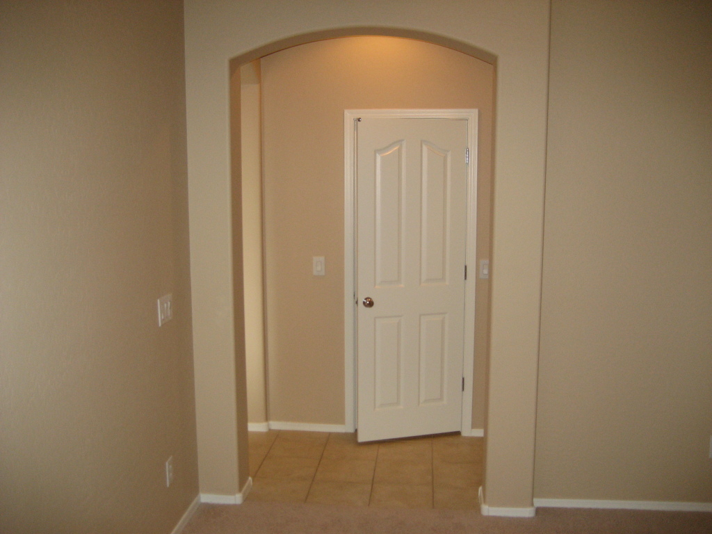 10113 West Cordes Road Tolleson, AZ 85353 - Photo 9 of 17 Office entry