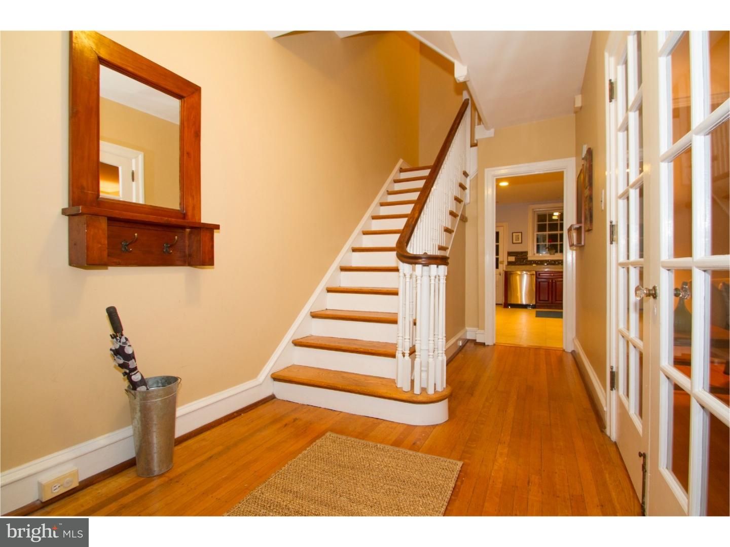 9 West Hampton Road Philadelphia, PA 19118 - Photo 2 of 22