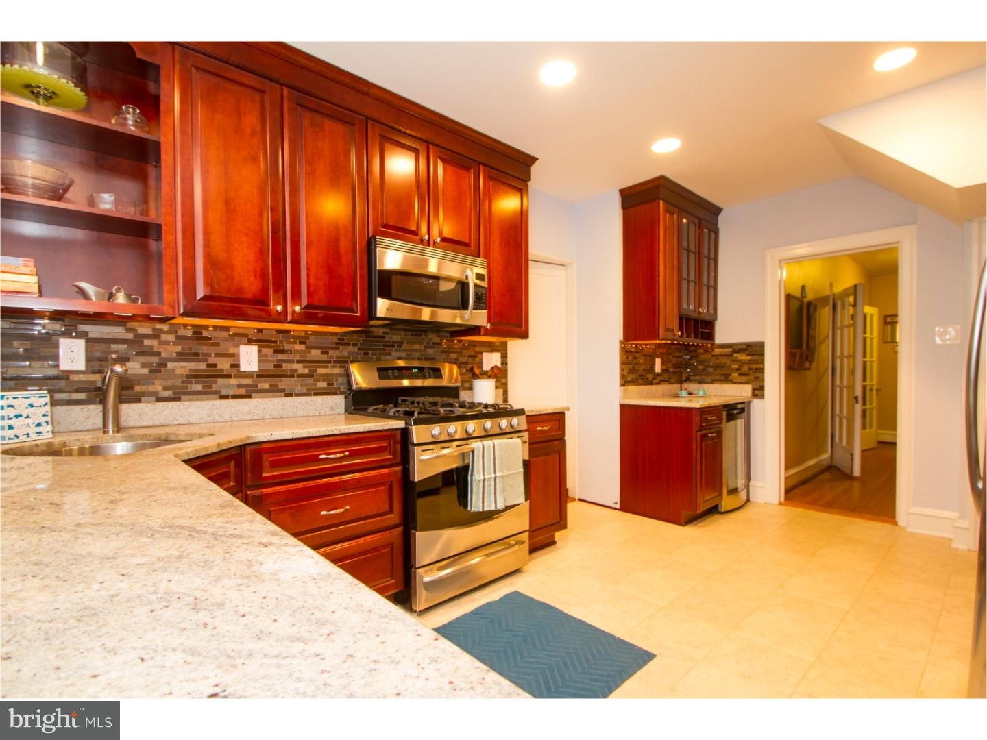 9 West Hampton Road Philadelphia, PA 19118 - Photo 11 of 22