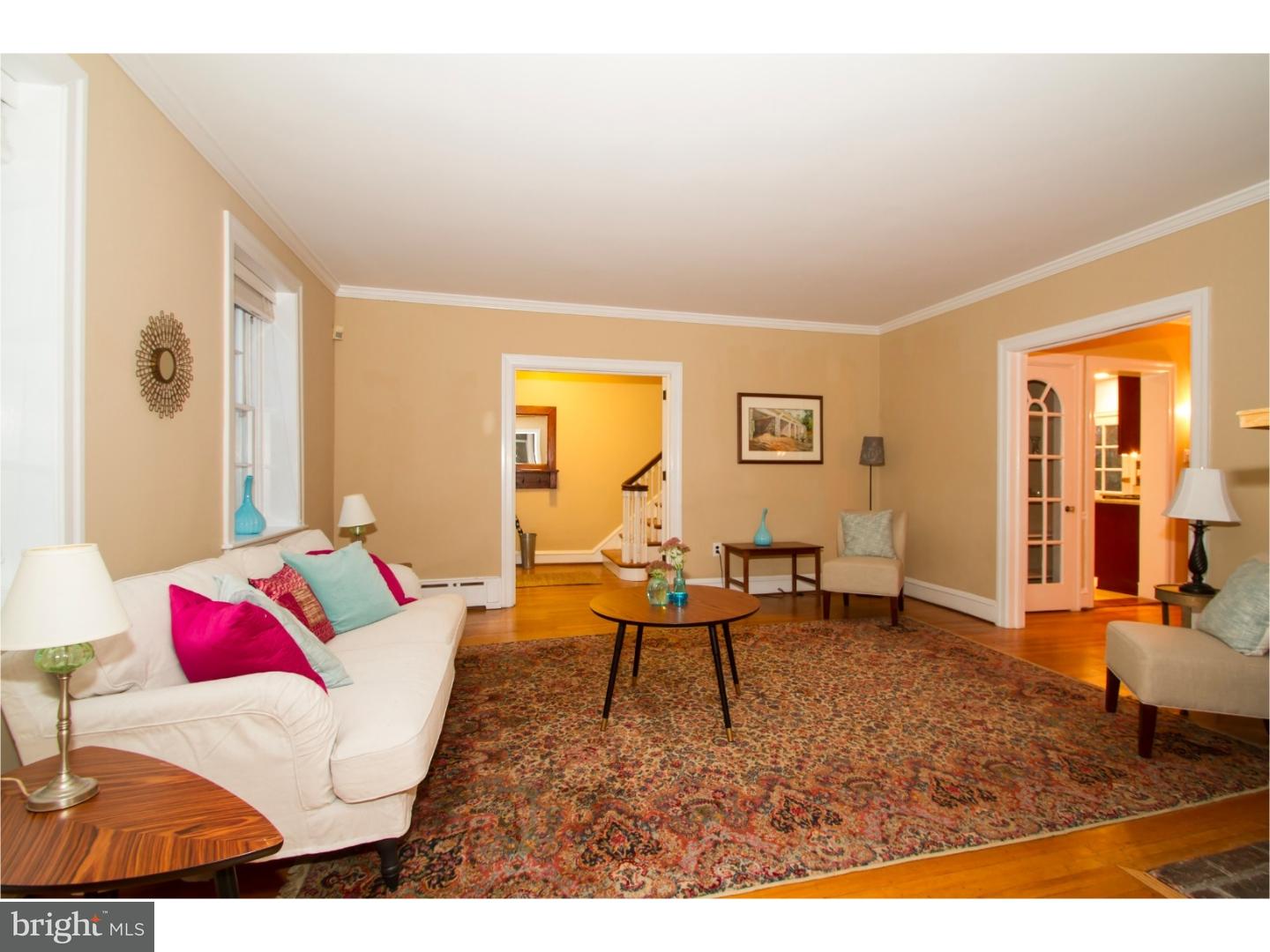 9 West Hampton Road Philadelphia, PA 19118 - Photo 4 of 22