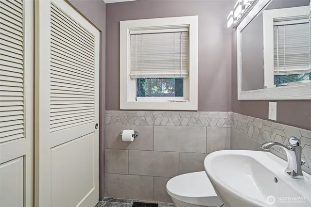 $1,625,000 | 16430 266th Avenue Southeast, Issaquah, WA 98027