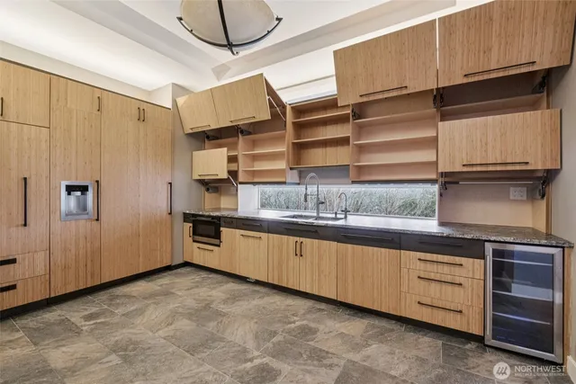 $1,625,000 | 16430 266th Avenue Southeast, Issaquah, WA 98027