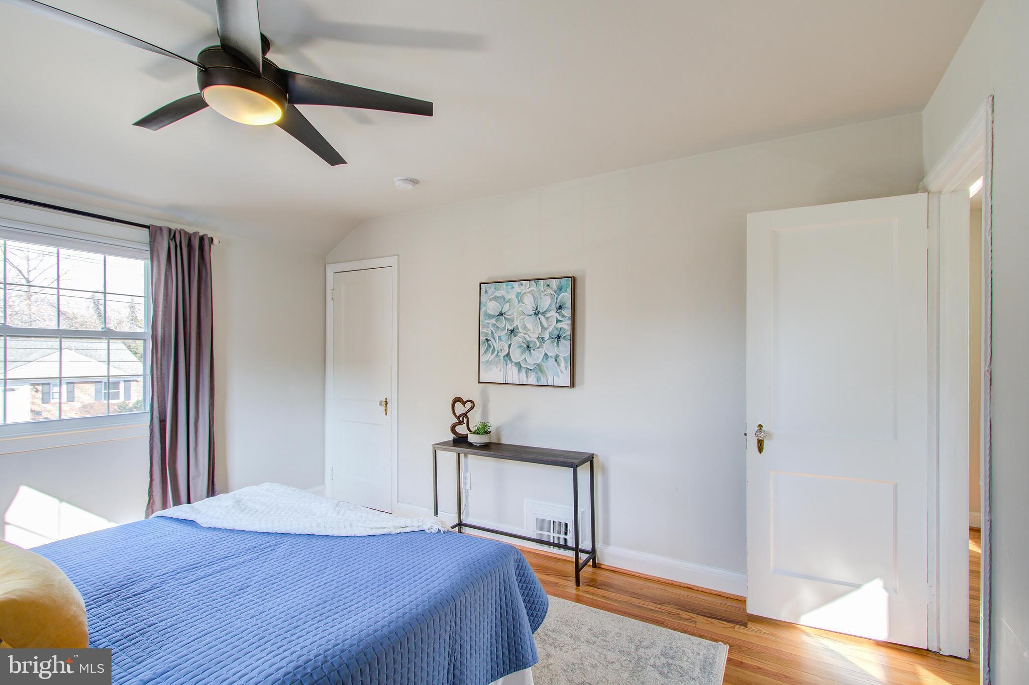 10025 Dallas Avenue Silver Spring, MD 20901 - Photo 15 of 35 Master bedroom