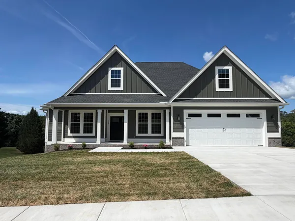 $595,000 | 135 Hidden Hills Drive, Chickamauga, GA 30707