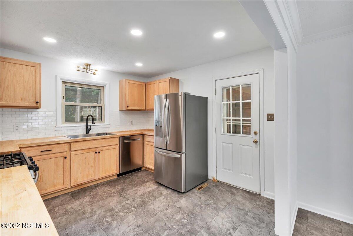 445 Crestview Road Southern Pines, NC 28387 - Photo 19 of 36 33-445 Crestview Rd._36