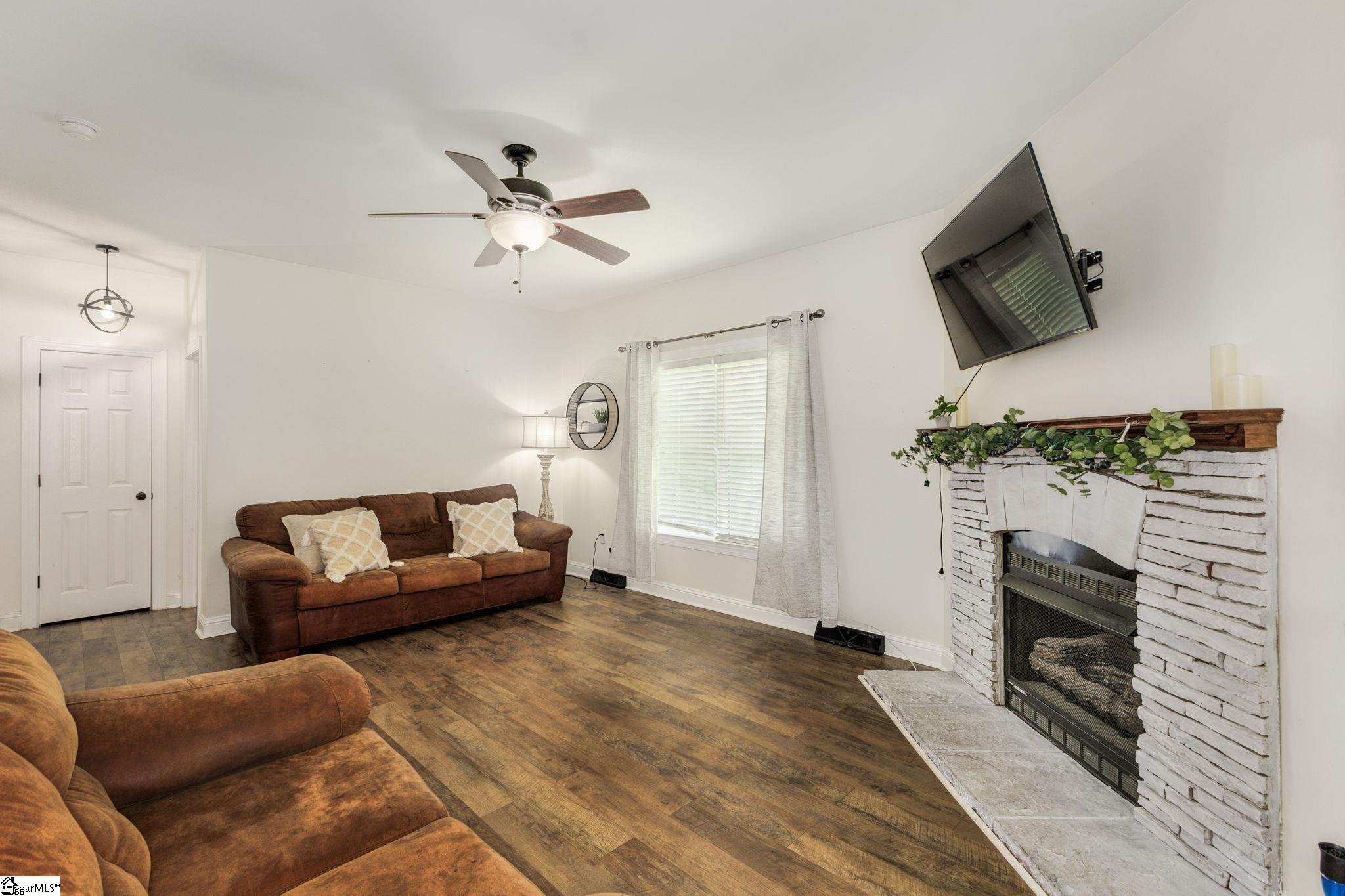 3241 Price House Road Woodruff, SC 29388 - Photo 13 of 29 Gallery Image 13