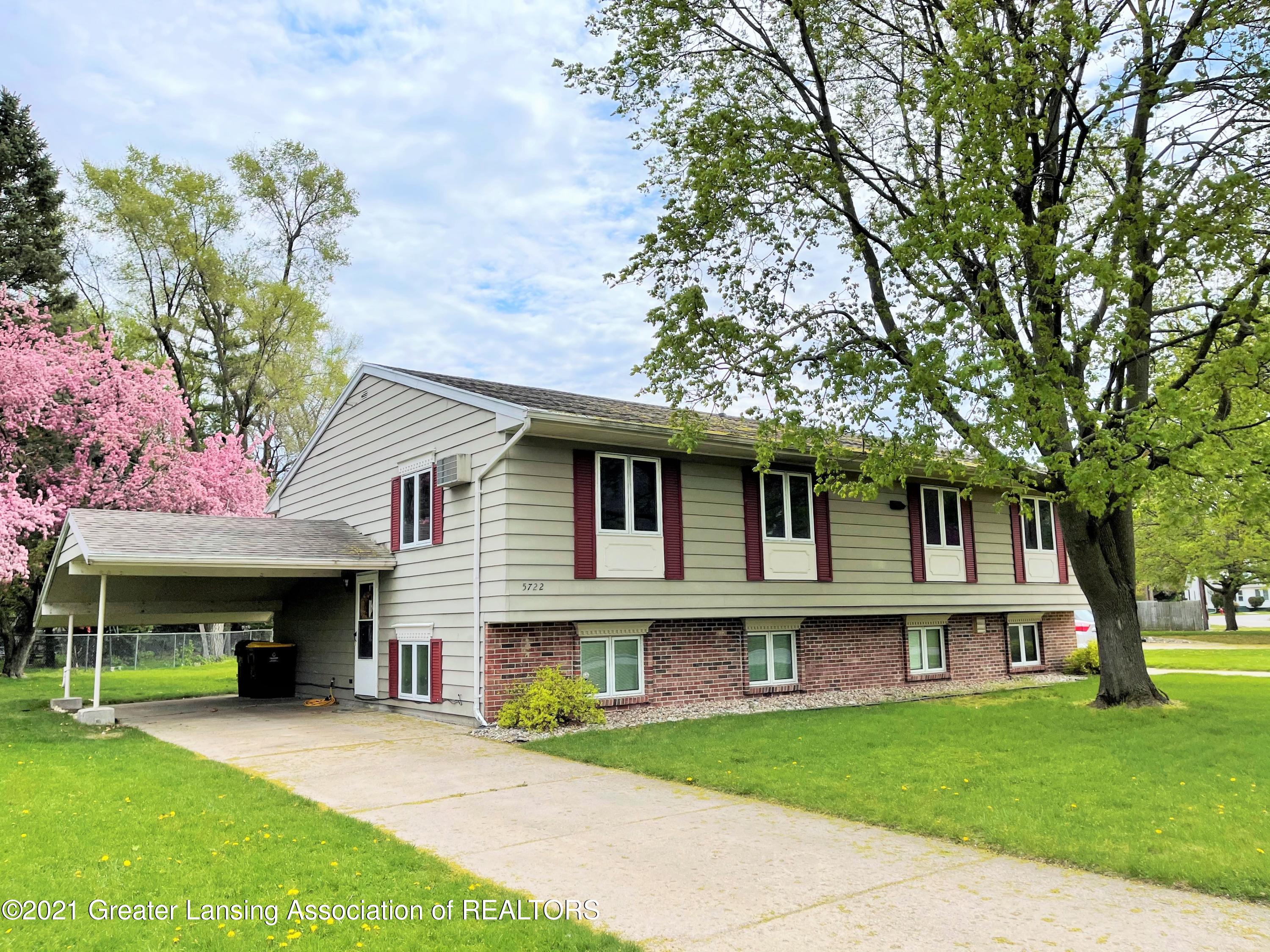 5720 Ridgeway Drive Haslett, MI 48840 - Photo 1 of 37 2021-05-01 14.04.53