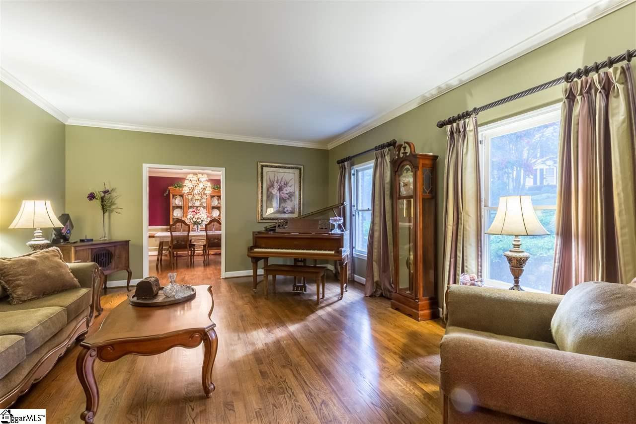 611 Sugar Mill Road Greer, SC 29650 - Photo 2 of 33 Gallery Image 2