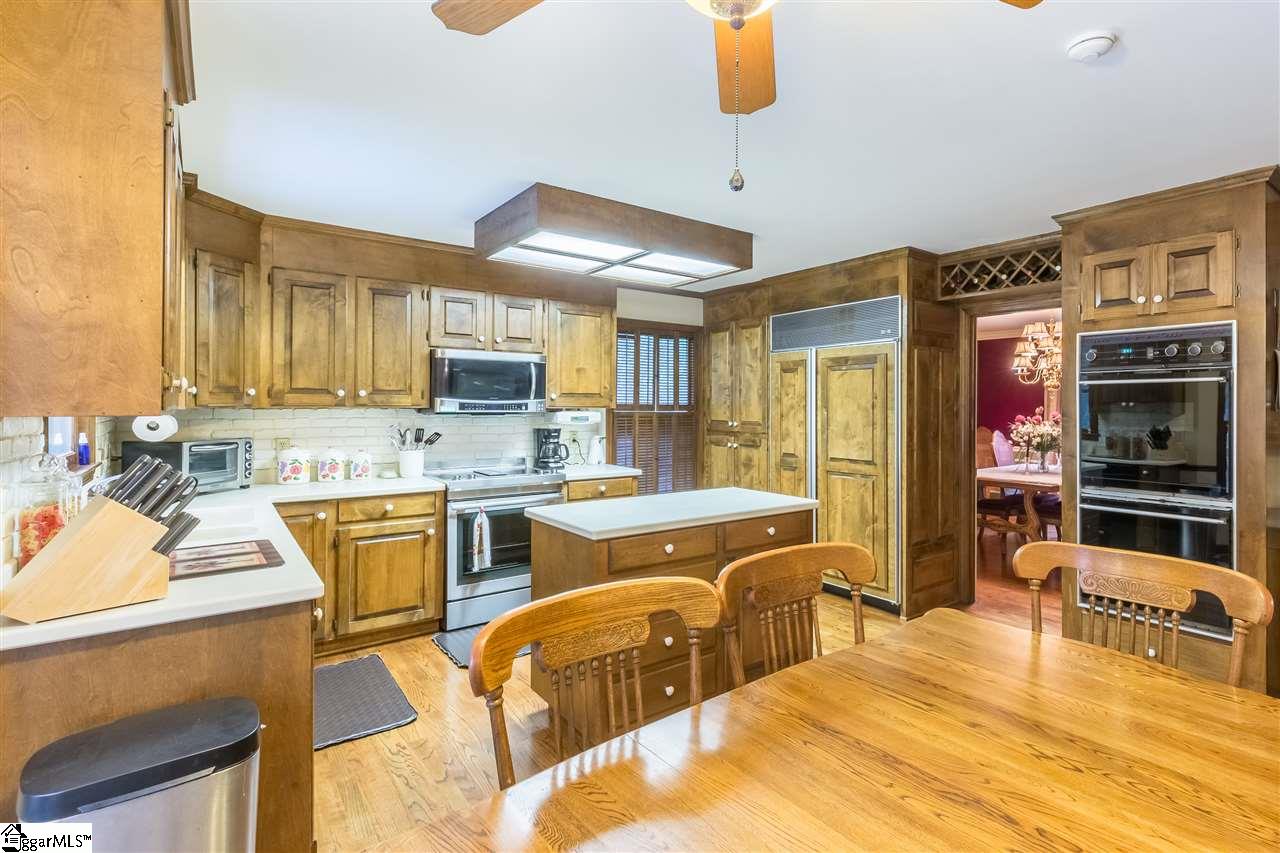 611 Sugar Mill Road Greer, SC 29650 - Photo 8 of 33 Gallery Image 8