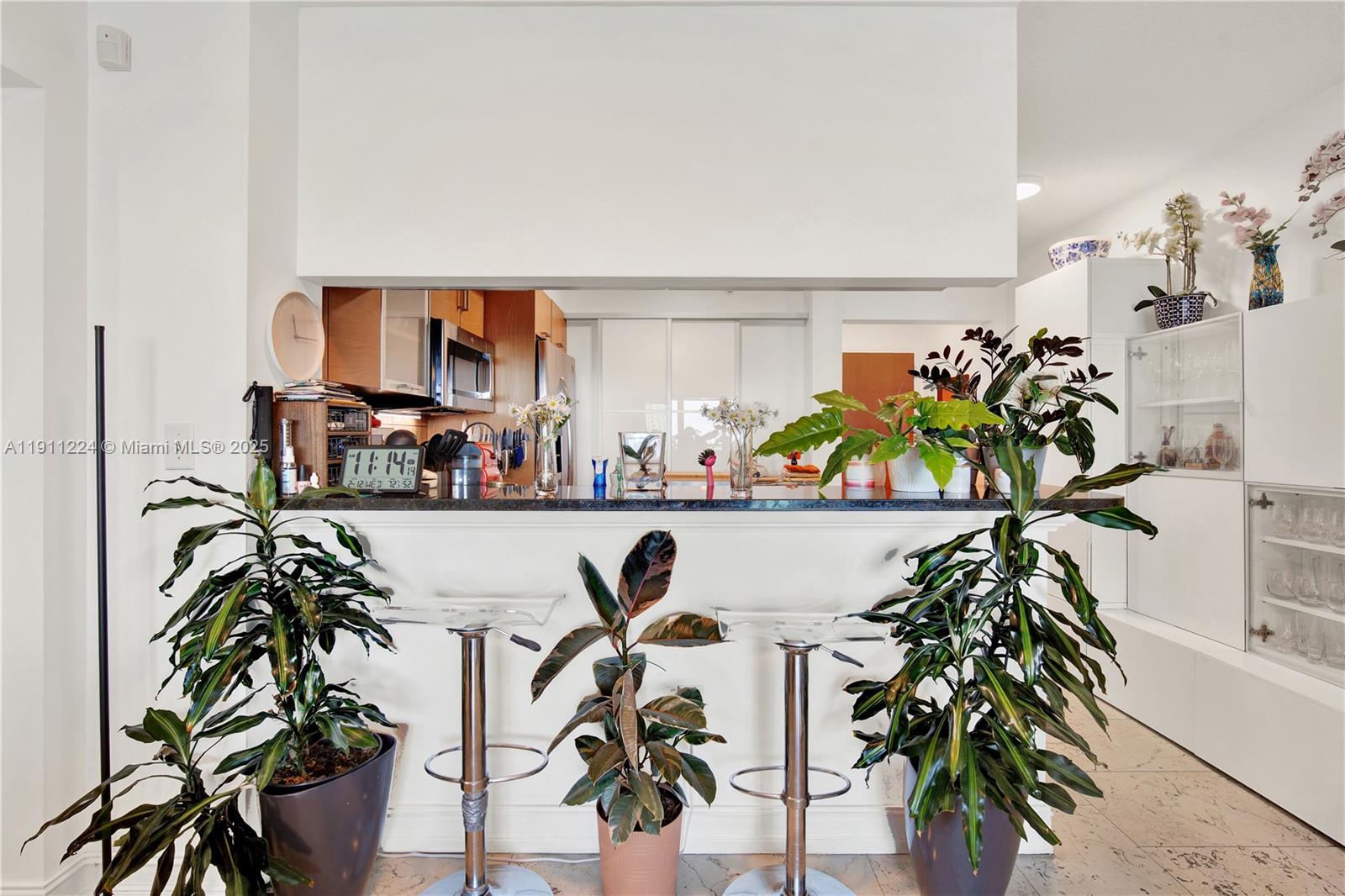 31 Southeast 5th Street, Unit 2910 Miami, FL 33131 - Photo 6 of 34