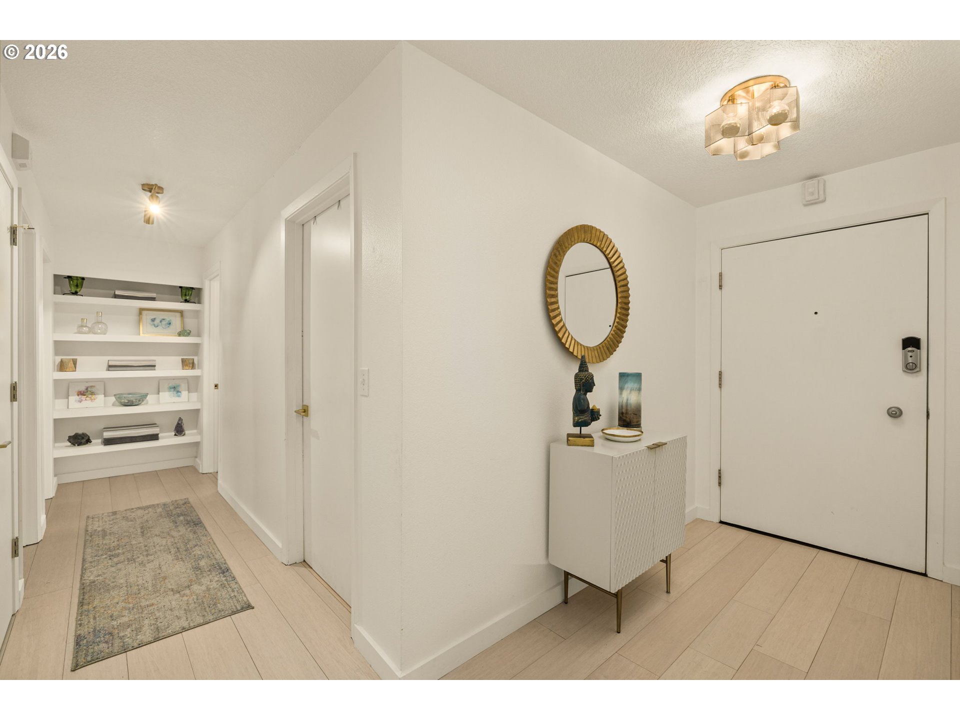 200 Southwest Burnham Road, Unit 402 Lake Oswego, OR 97034 - Photo 3 of 33