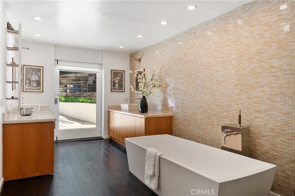 9653 Oak Pass Road Beverly Hills, CA 90210 - Photo 21 of 42