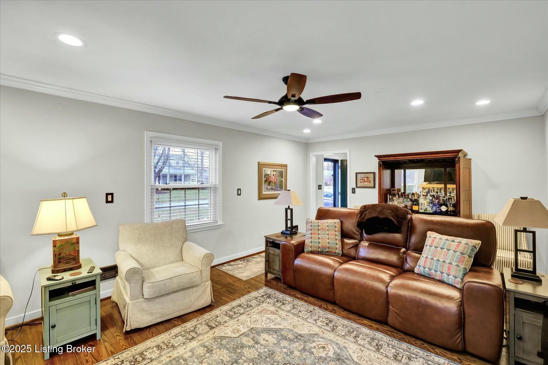 311 Ring Road Louisville, KY 40207 - Photo 7 of 46 tempImagez5JZp1