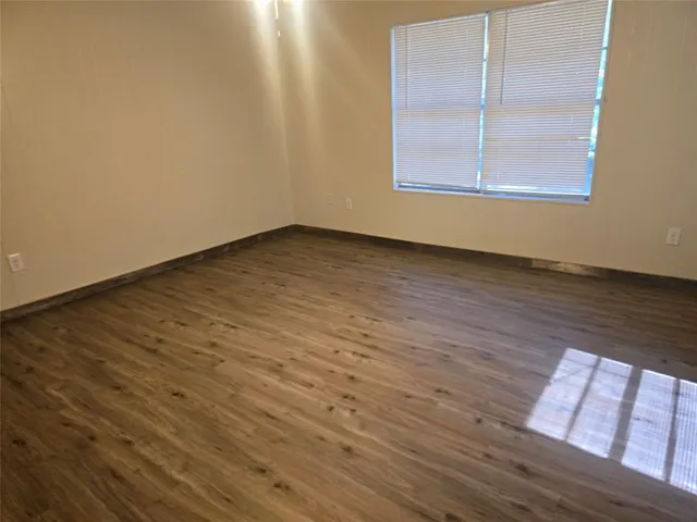 $1,025 | 219 East 3rd Street, Unit B, Keene, TX 76059