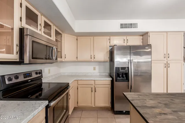 $2,595 | 4334 West Behrend Drive, Glendale, AZ 85308