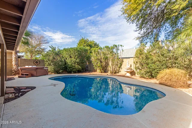 $2,595 | 4334 West Behrend Drive, Glendale, AZ 85308