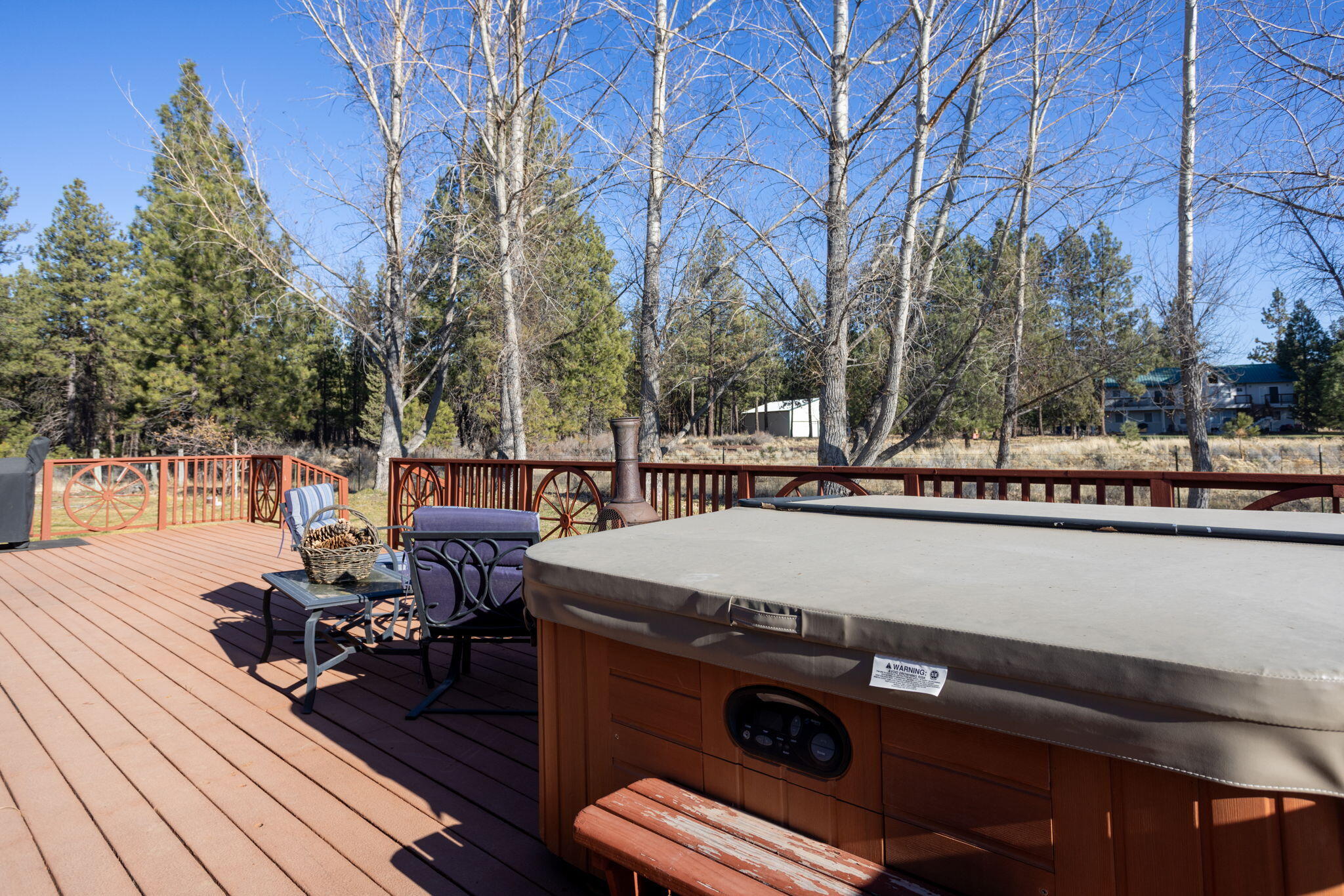 19450 Calico Road Bend, OR 97702 - Photo 24 of 41 a outdoor view with sitting space