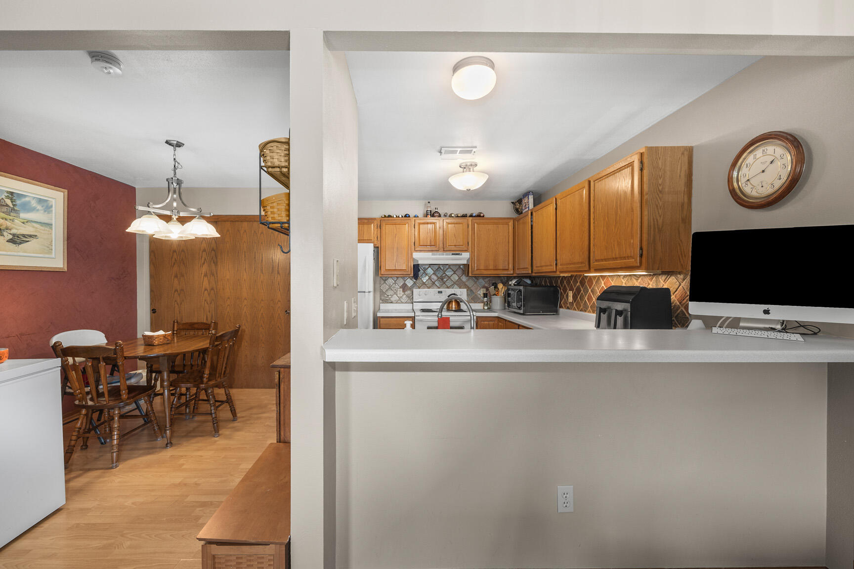4835 Easy Street, Unit 11 Delafield, WI 53029 - Photo 14 of 25 Breakfast Bar