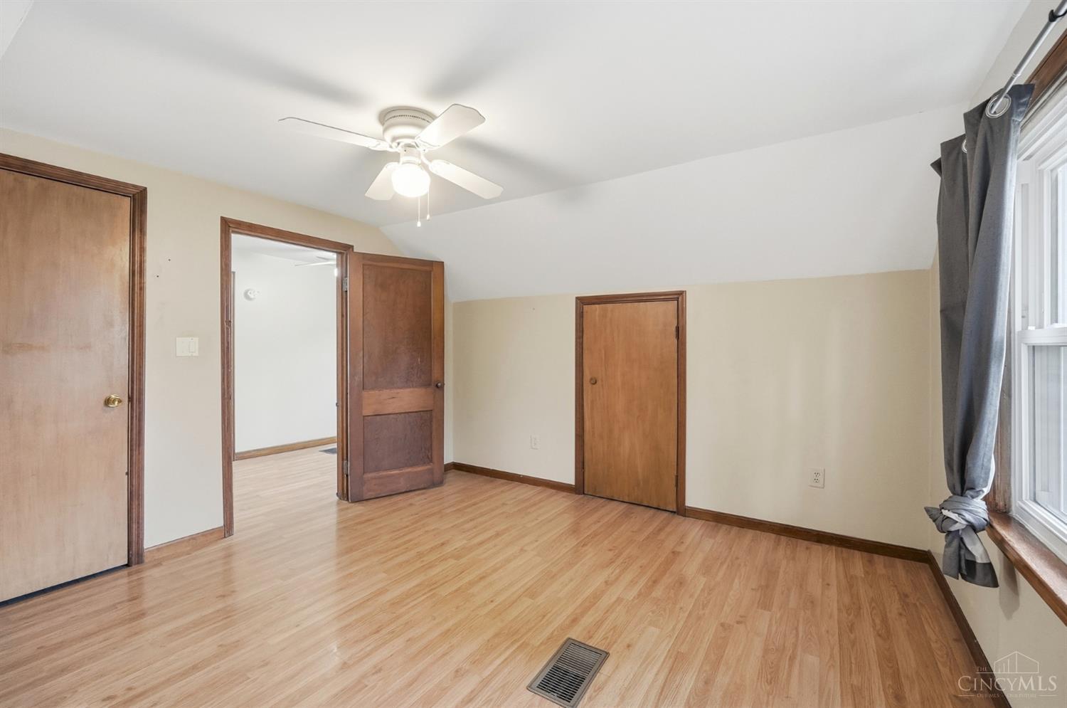 5555 Leumas Road Cincinnati, OH 45239 - Photo 29 of 40