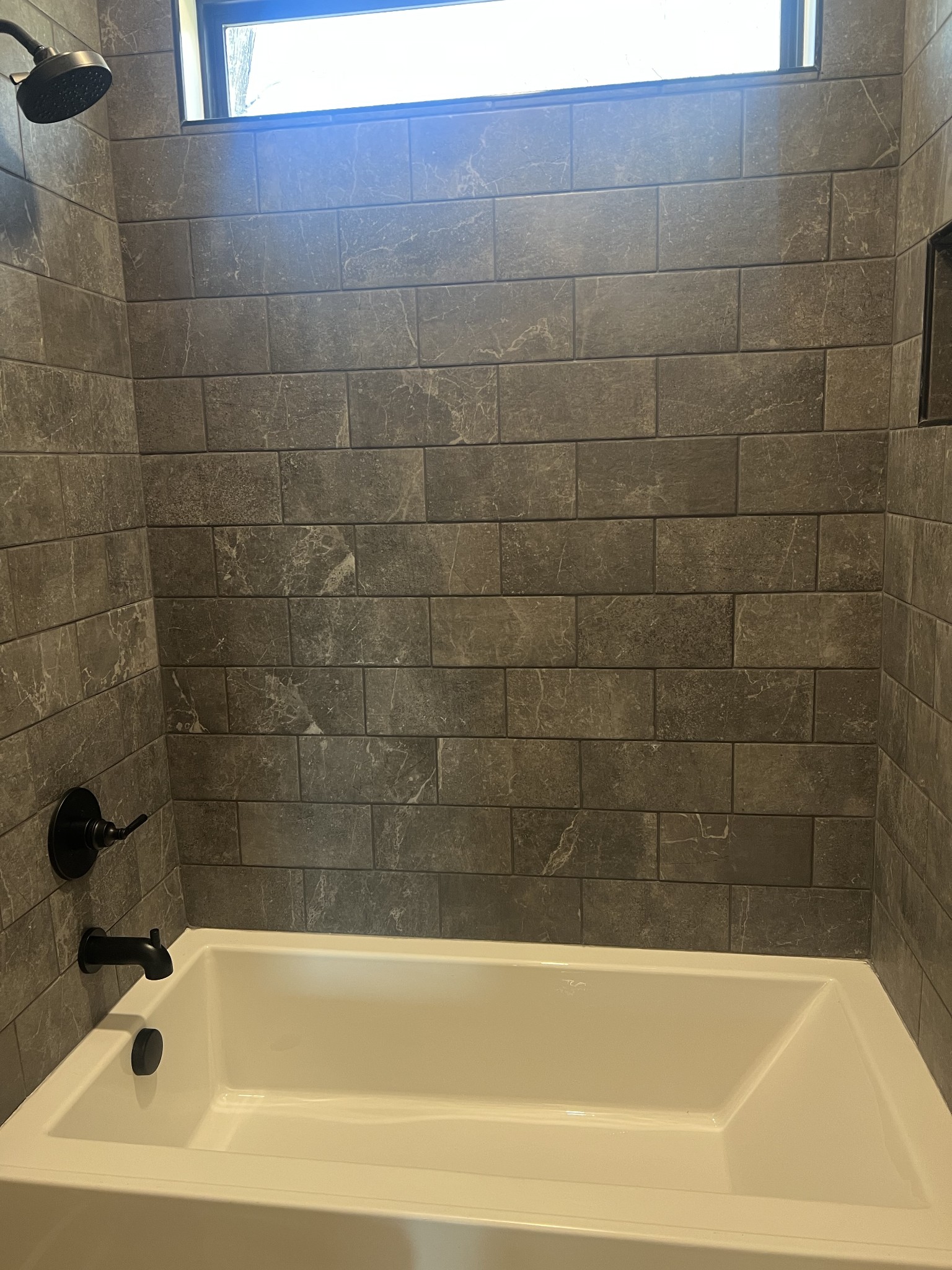401 Hawkins Street Cowan, TN 37318 - Photo 11 of 15 a bathroom with a bathtub