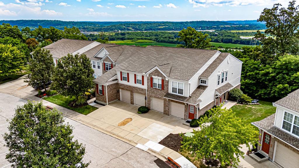 300 Riverscape Court Lawrenceburg, IN 47025 - Photo 3 of 40