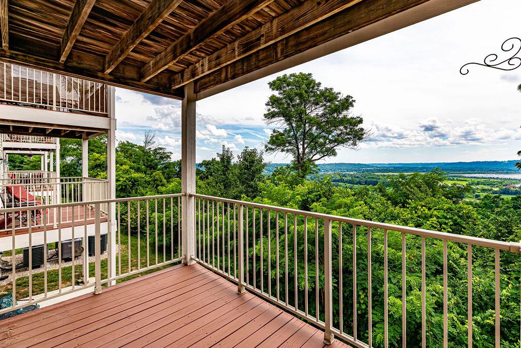 300 Riverscape Court Lawrenceburg, IN 47025 - Photo 9 of 40