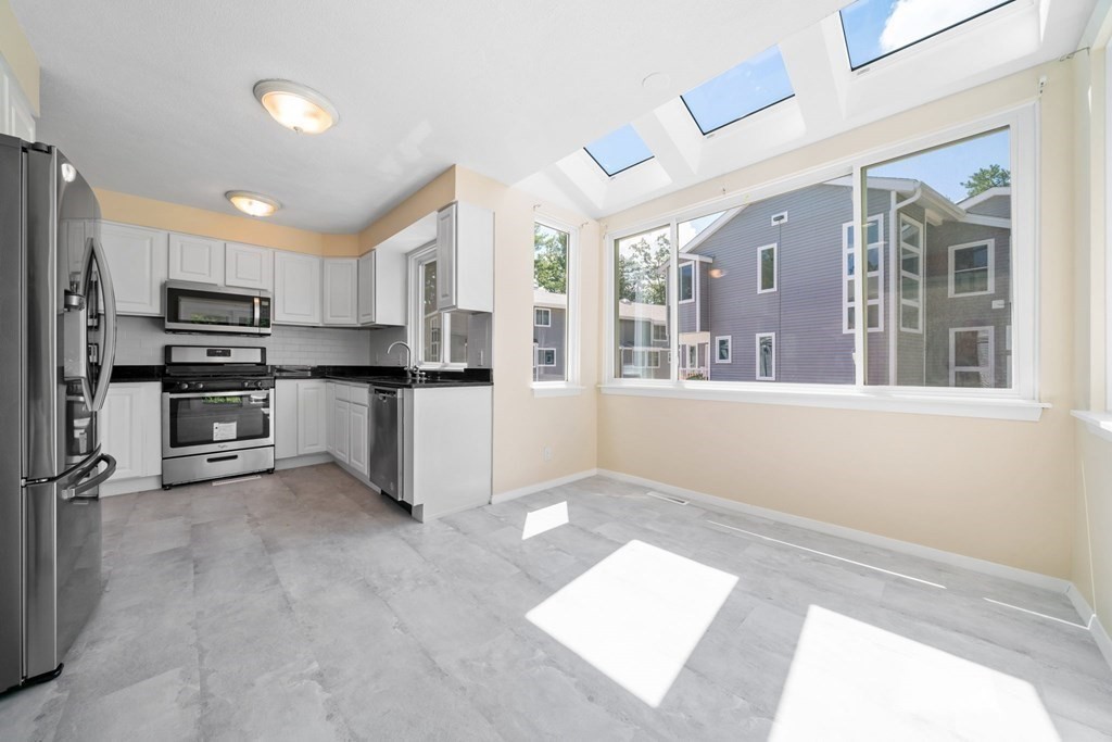 255 North Road, Unit 125 Chelmsford, MA 01824 - Photo 2 of 33 Gallery Image 2