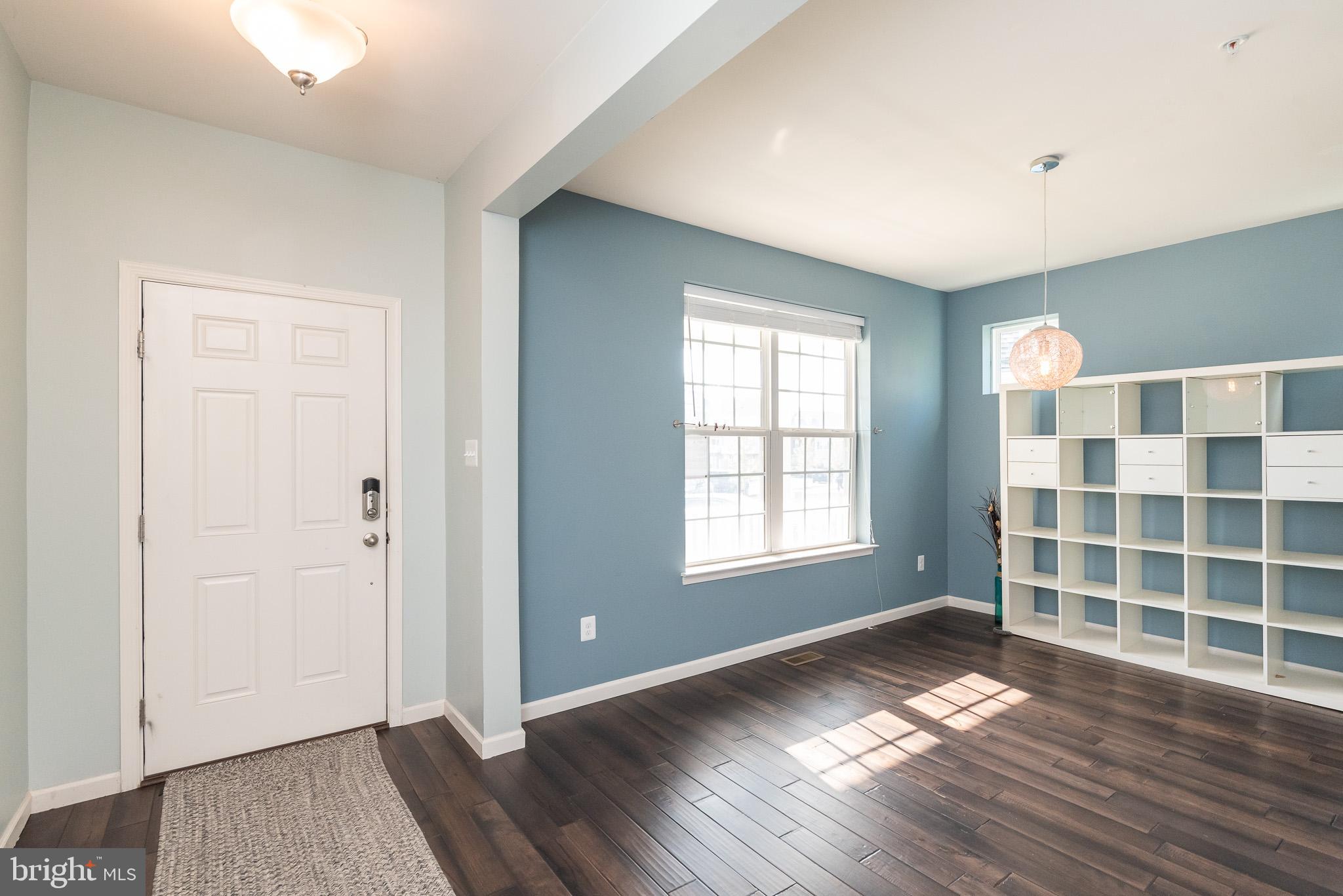 914 Ramble Run Road Baltimore, MD 21220 - Photo 5 of 51 Entrance foyer